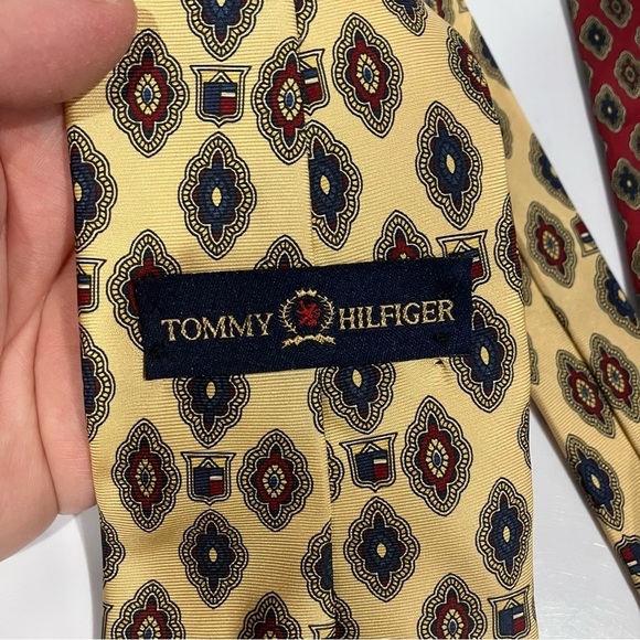 Vintage Tommy Hilfiger 100% Italian silk made in the USA - Picture 5 of 5
